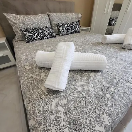 Apartament Casa Hanna2 *