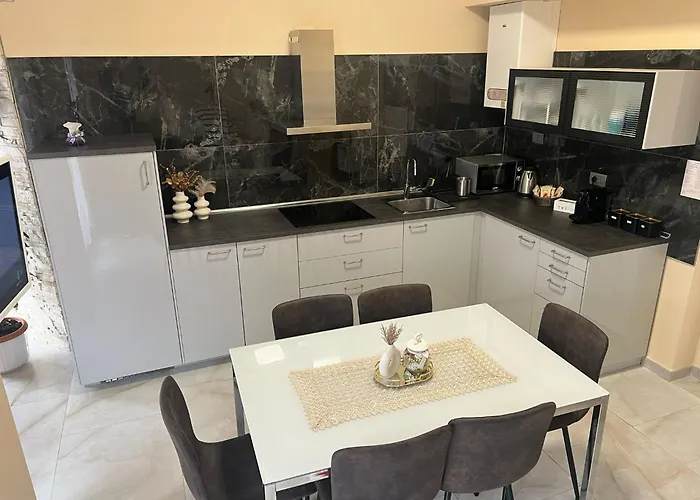 Casa Hanna2 Apartment Intra